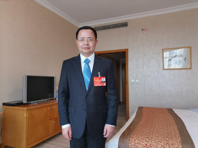 兩會聲音 近年來無人機意外頻出 需立法遏制 “黑飛”(圖2)