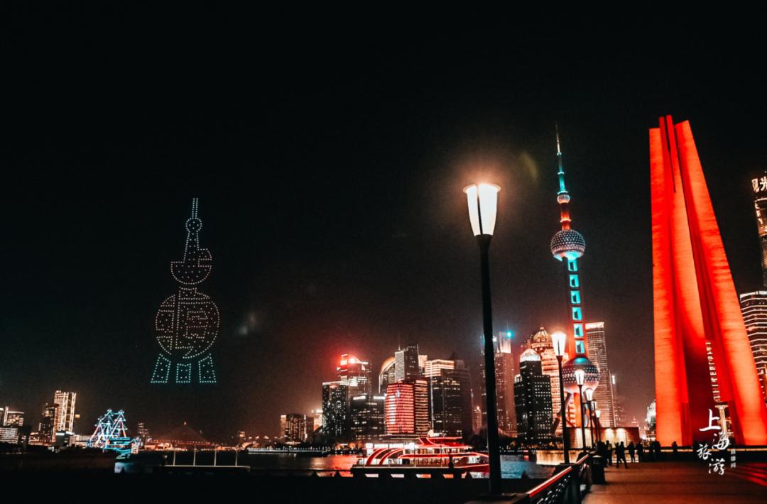 數(shù)百架光影無人機亮相黃浦江、蘇州河交匯處(圖3)