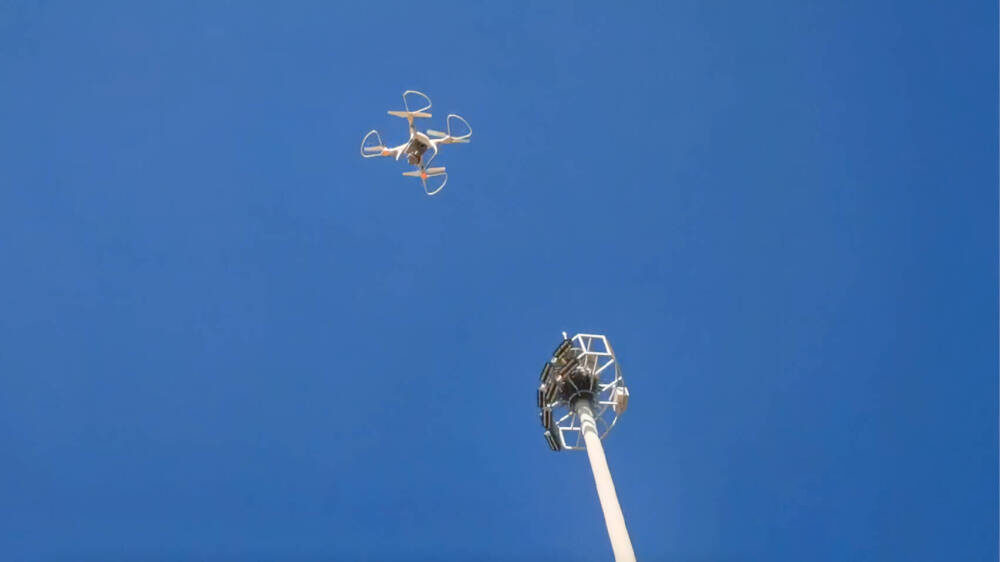 無人機巡檢保障國慶假期電網(wǎng)安全供電(圖1)